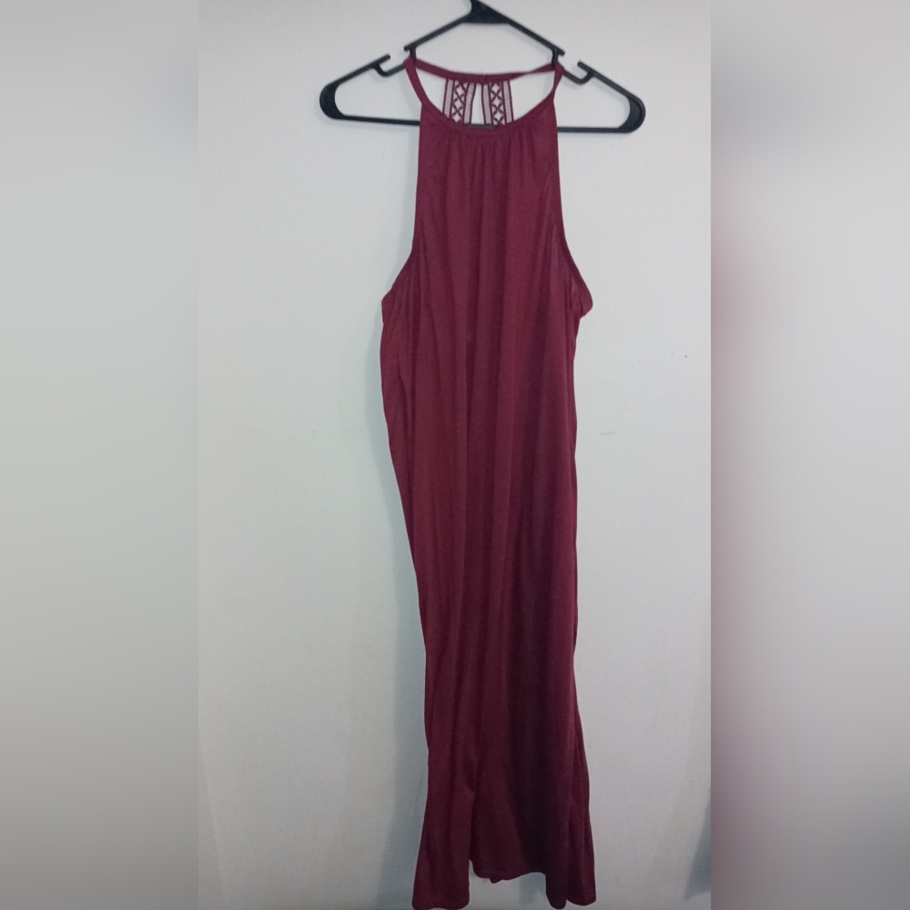 Burgundy slit dress size M